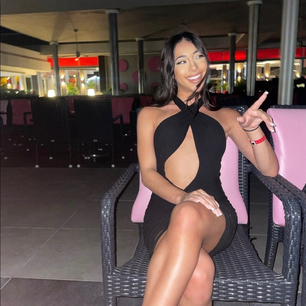 Black Dress for Sale!🖤